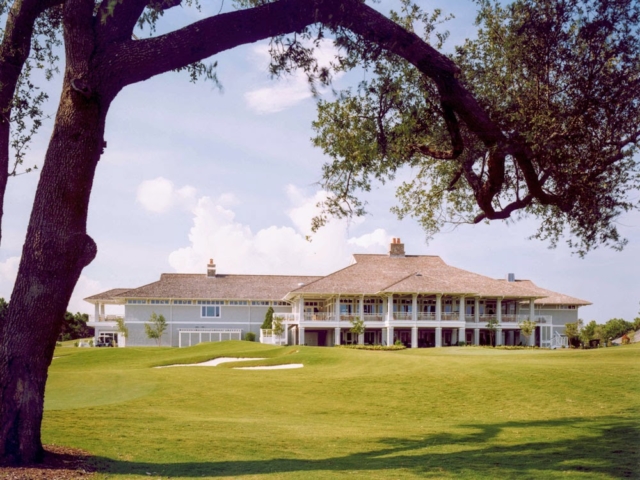 Eagle Point Golf Club - Clubhouse - Exterior 1